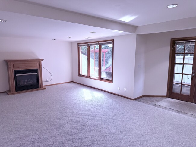 Photo - 4721 242nd Ave SE Apartamentos Unidad #2