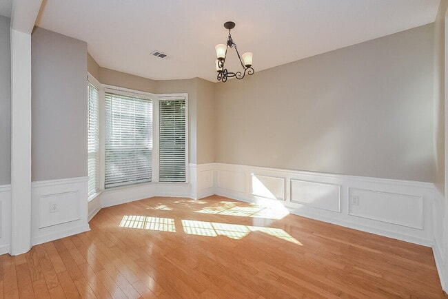 Photo - 4259 Pentworth Ln NW