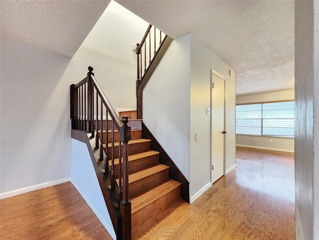 Building Photo - 12226 Beamer Rd Rental