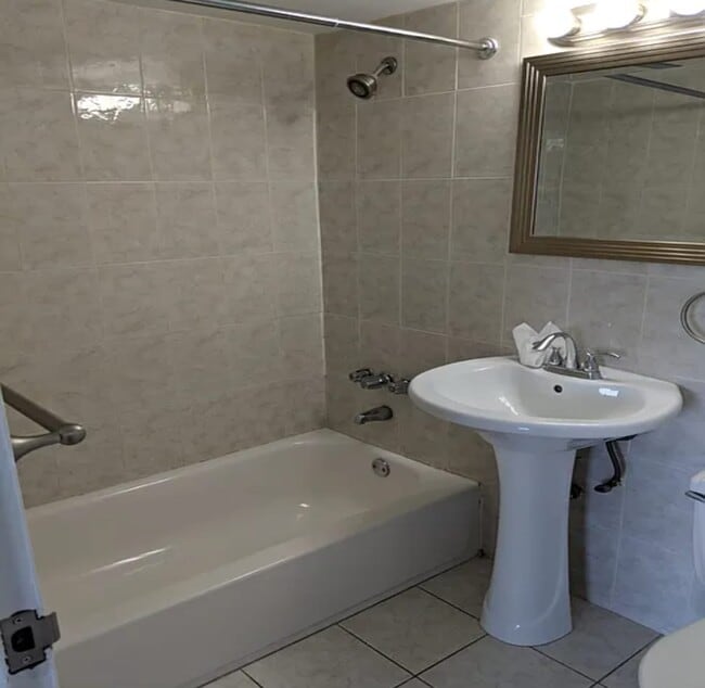 Photo - 431 N Armistead St Unidad 402