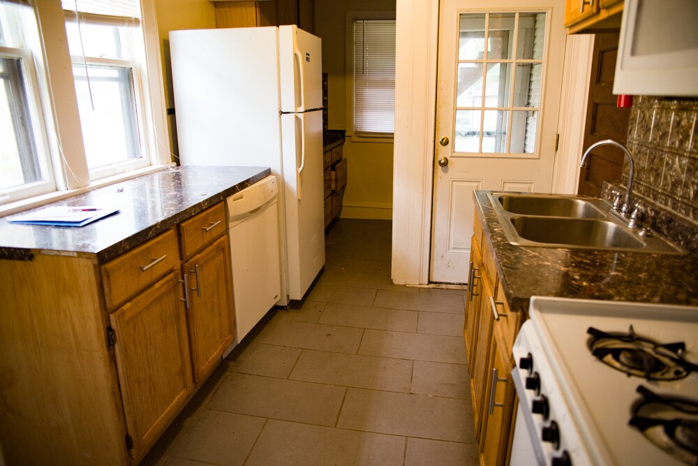 Photo - 1054 24th Ave SE