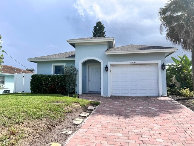 Building Photo - 2616 Florida St Rental