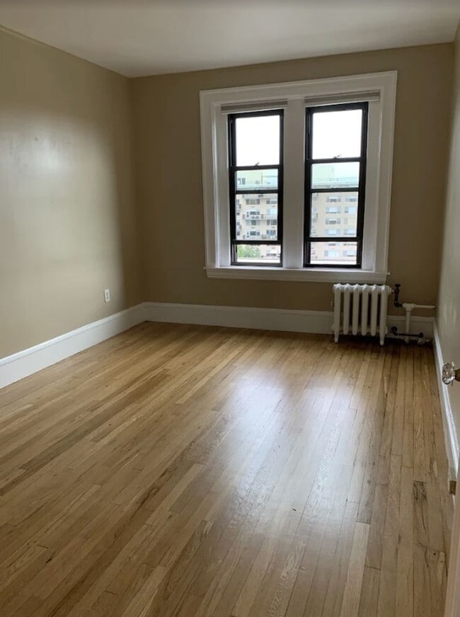 Photo - Charming 3 Bedroom- NO Broker FEE