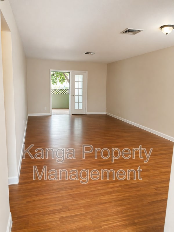 Photo - 4317 Cocoanut Rd