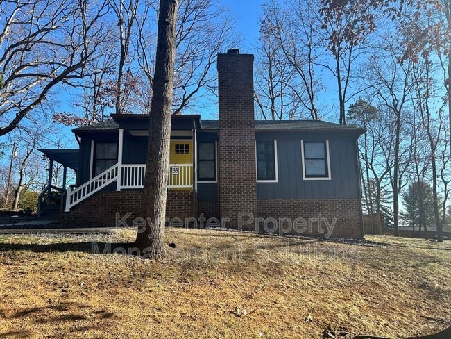 Building Photo - 33 Oak Ln