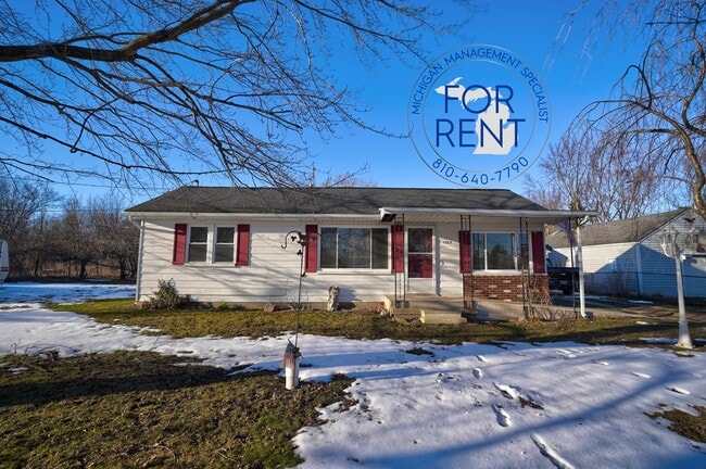 Building Photo - 1327 E Hurd Rd Rental