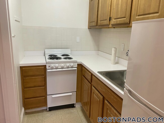 Photo - 475 Highland Ave Unit 1