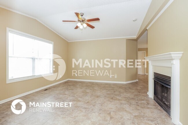 Photo - 701 Comanche Ct