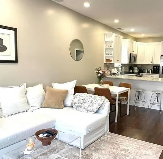 Photo - 2736 N Wilton Ave Unidad 2