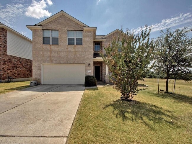 Building Photo - 15104 Fernhill Dr