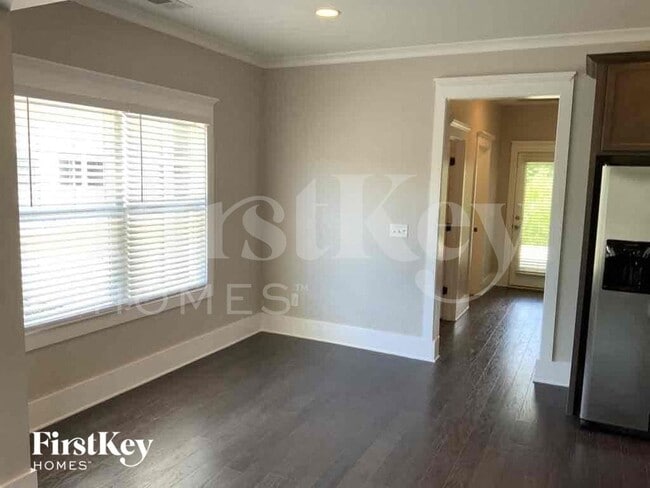 Photo - 3330 Sawyer Dr