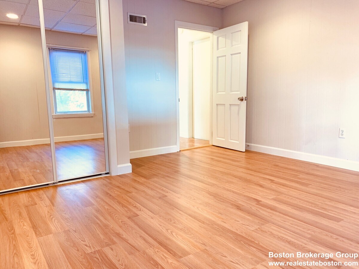 Photo - 98 Buttonwood St Unit 1