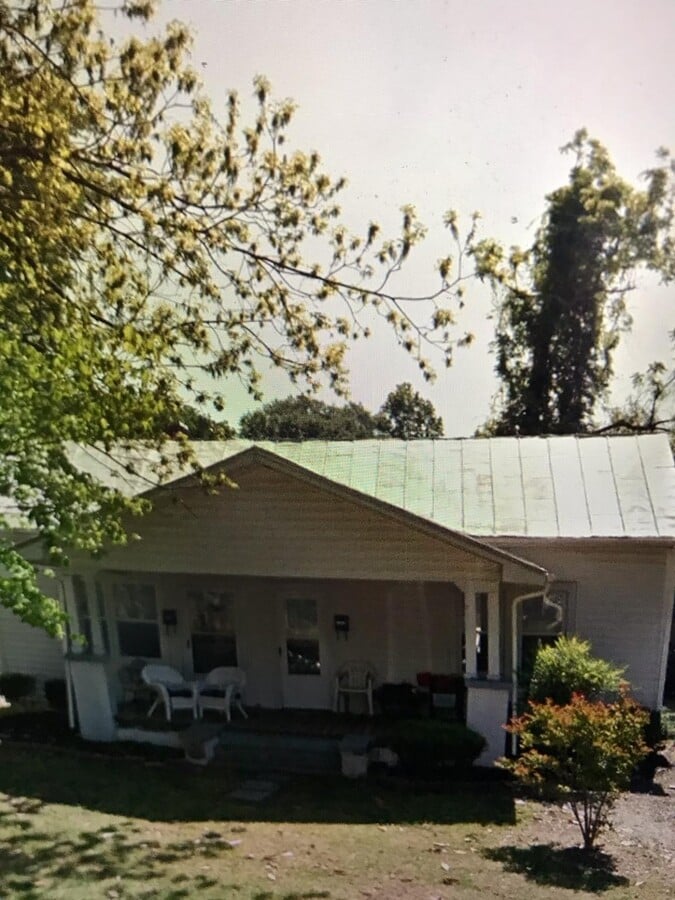 Photo - 213 S Eastern St