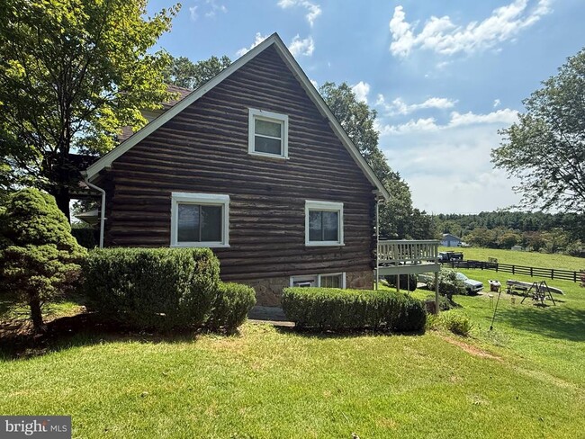7246 Sperryville Pike