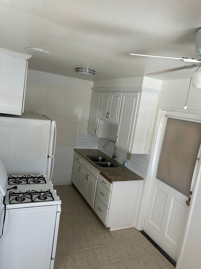 Photo - 4115 E Ocean Blvd Unidad 1