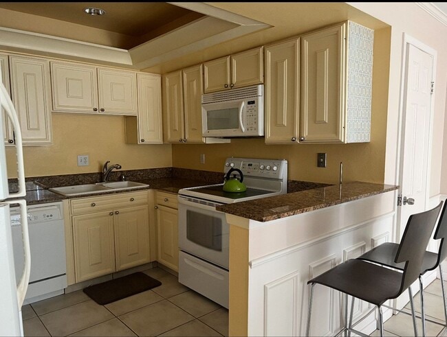 Photo - STRAIGHTdmm309 Unit 4F