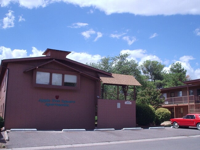 Photo - APARTMENT - UPTOWN SEDONA- APPLE TREE SQUARE