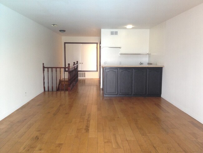 17200 Newhope St Unit 234