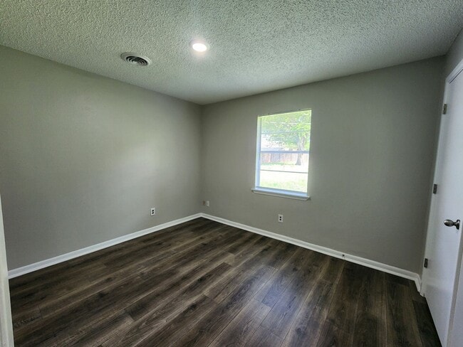 Photo - 4/2 in West Lampasas