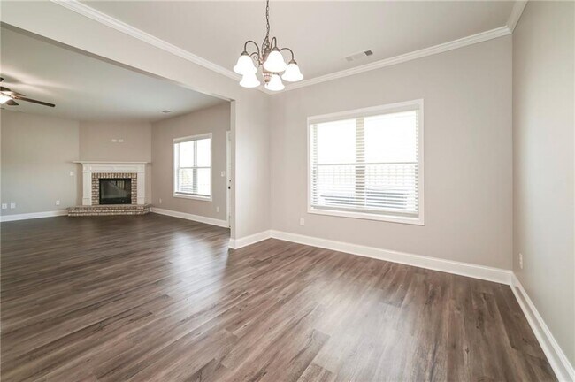 Photo - 2194 Bridgewater Pass