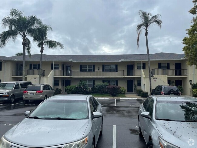 Building Photo - 6973 W Country Club Dr N Rental