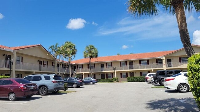 Building Photo - 3674 N University Dr Unit 3674 Rental