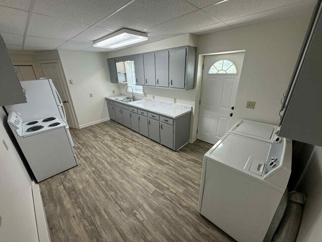 Photo - 13825 Maple Tree Ln SW Unidad A Rental