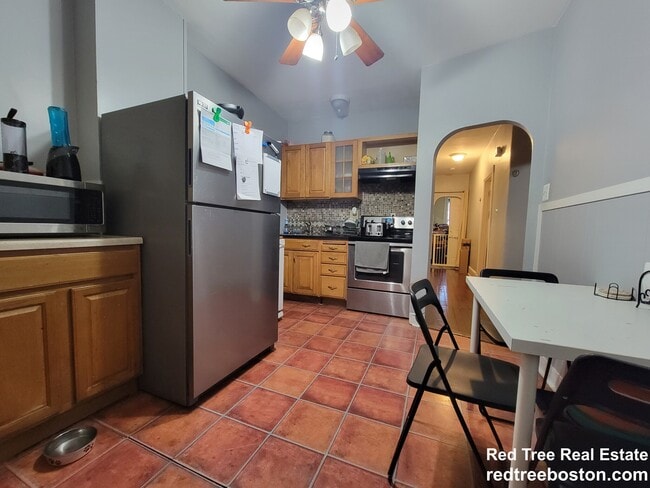 Building Photo - 846 Huntington Ave Unit 1