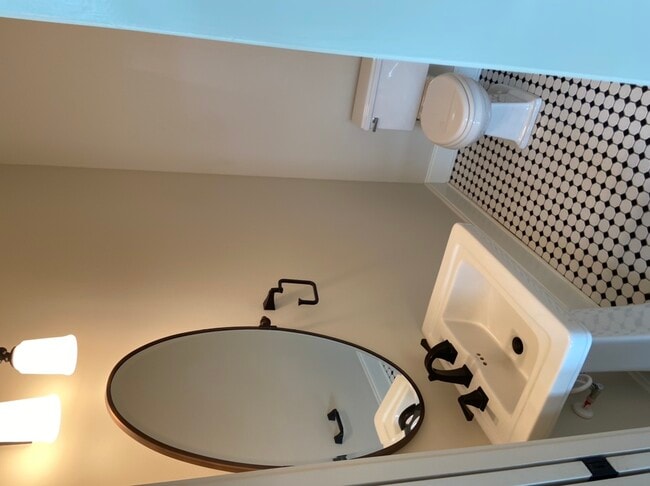 Fotografía del edificio - 30 Barnes St Unidad 201