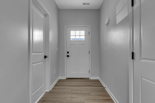 Photo - 6875 Transit Road