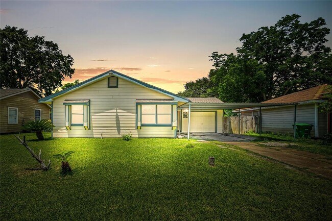 Photo - 1426 Maroby St Casa