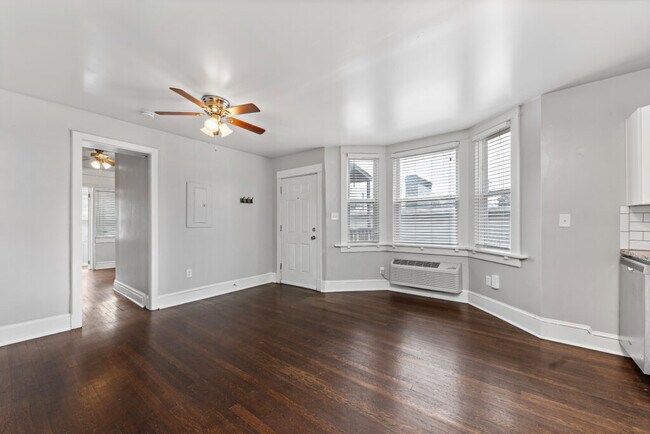 Photo - 4244 Terrace