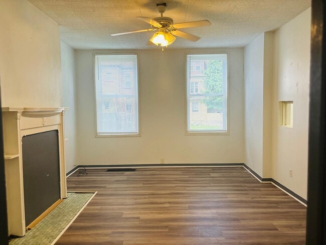 Building Photo - 5551 Columbo St Unit 1