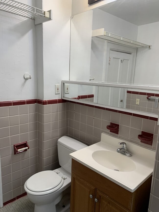 Photo - 822 Hawthorn Ave