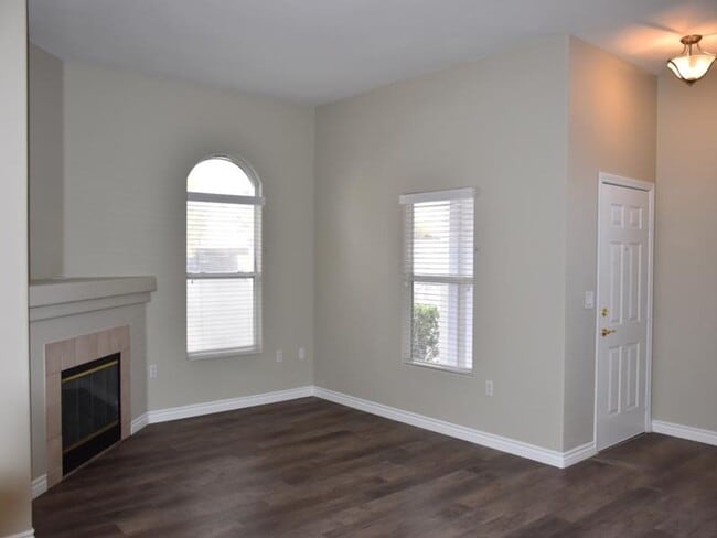 Photo - Fully remodeled ground floor 2BR unit in g... Unit 4111