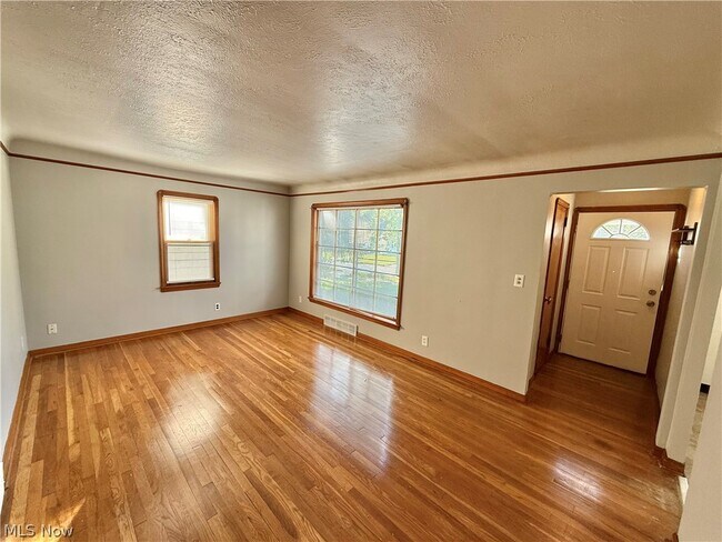 Photo - 19520 Maple Heights Blvd