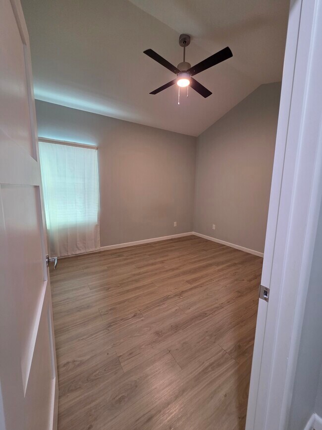 Photo - Pike Terrace Unit 4