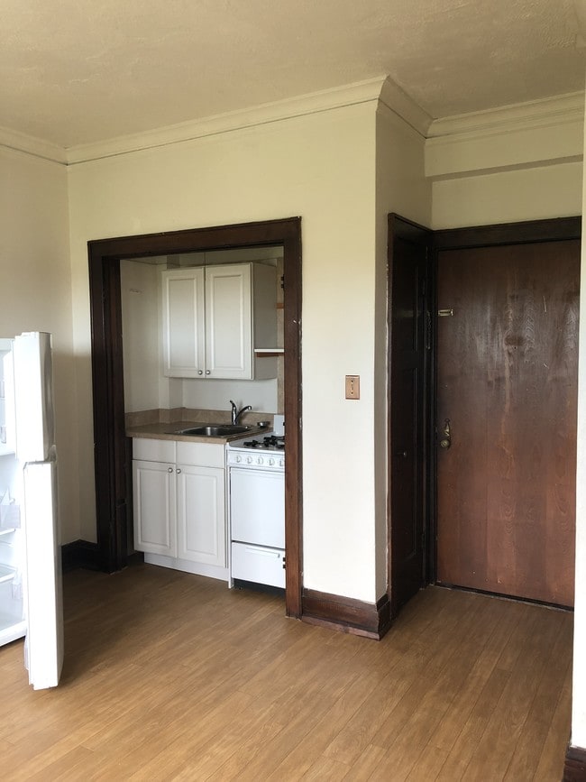 Photo - Buckingham Apartments