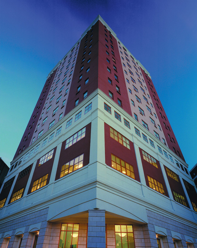 Building Photo - Skyline Tower Rental