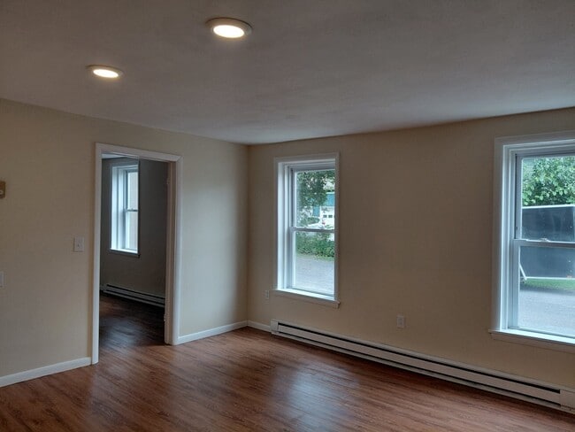 Photo - 16 W Main St Unit 1