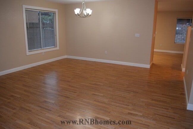 Photo - 1930 Crystal Ct