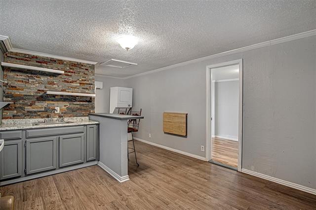 Photo - 3005 College Ave