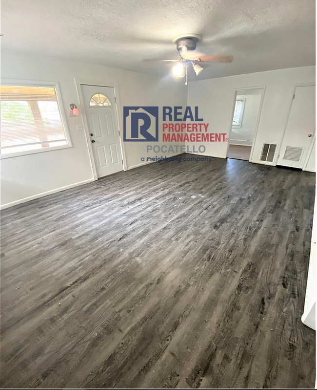 Photo - 3 bedroom 1 bath home - Dogs negotiable with additional fees