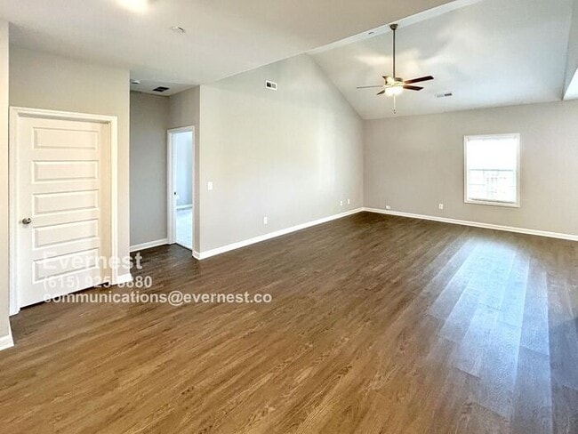 Spacious 4-Bedroom Home with Covered Patio... - Spacious 4-Bedroom Home with Covered Patio...