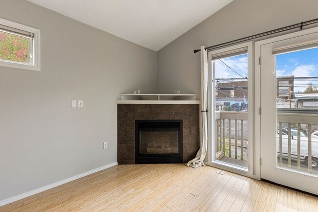 Photo - 923 SE 34th Ave