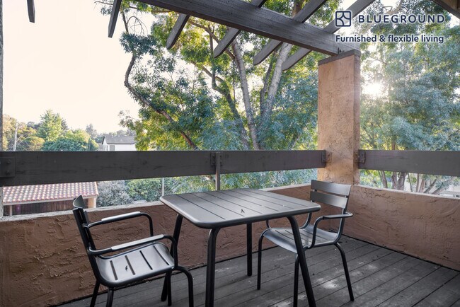 Photo - 1600 Villa St Unidad FL3-ID1141