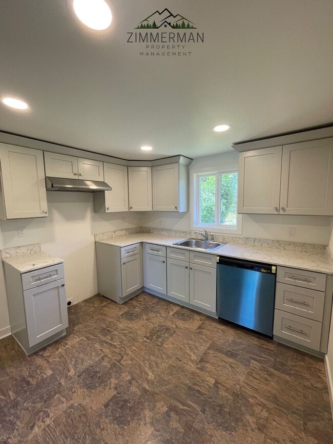 Photo - Newly remodeled house in a quiet neighborhood in Springfield
