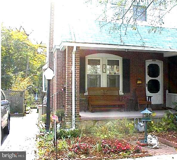 Photo - 8 E Jefferson St Casa