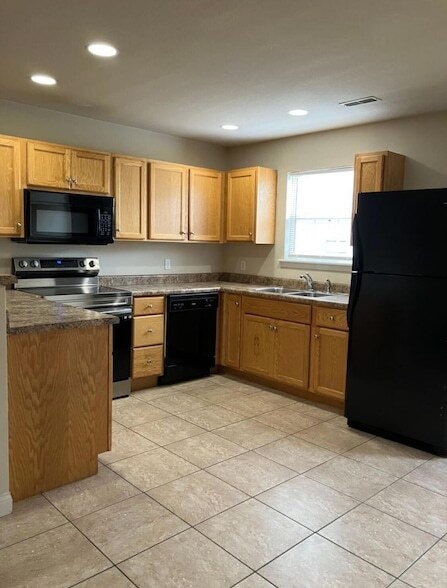 Photo - 1302 Stags Way