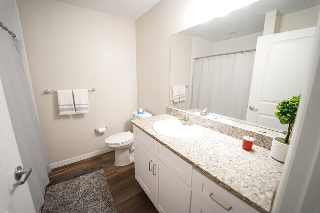 Photo - Banyan Hammocks Apartments